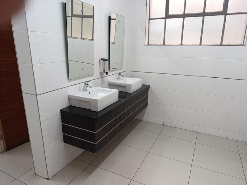To Let commercial Property for Rent in Woodstock Western Cape
